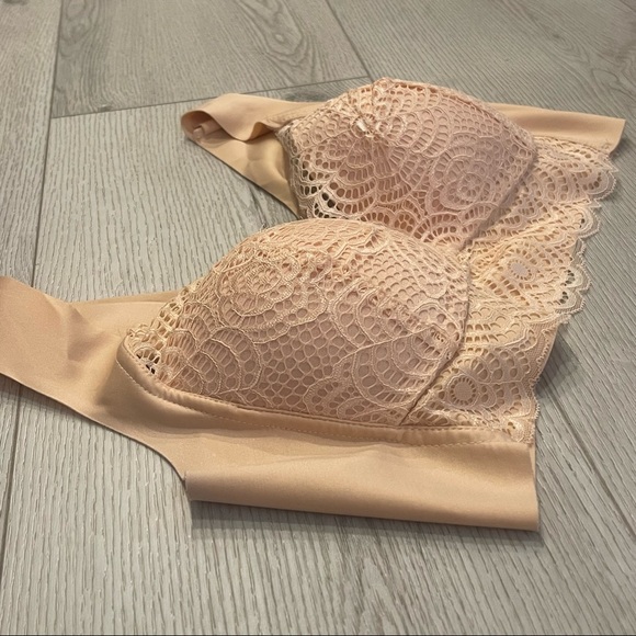 Wireless Bra Full Coverage Sports Bra Extra Stretchy Breathable Lace Trim Bra - Picture 4 of 7